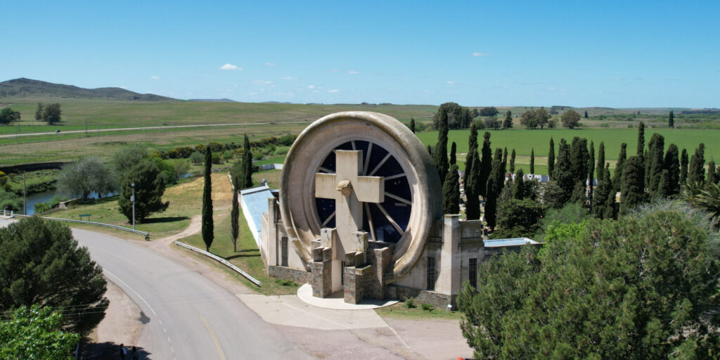 vista cementerio de Saldungaray